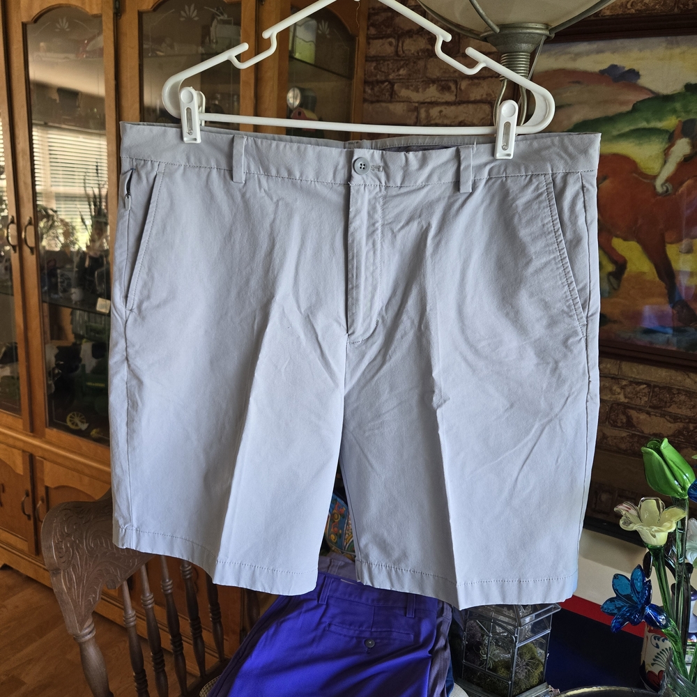 Vineyard Vines Light Gray Men's Shorts